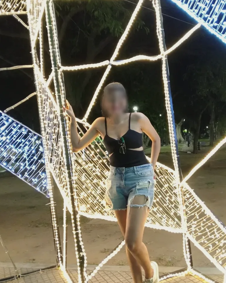 Helena, 34