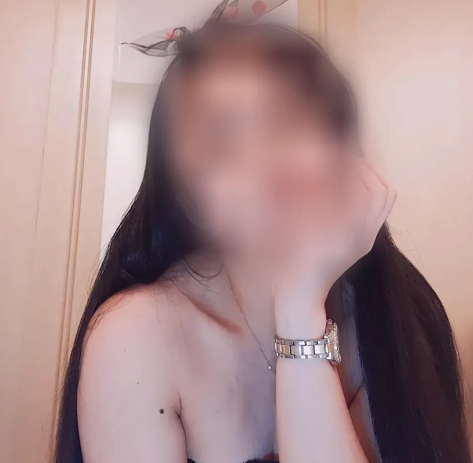 Janina, 32