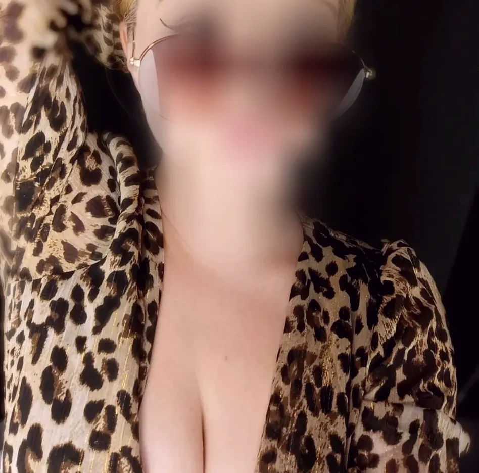 Luisa, 23