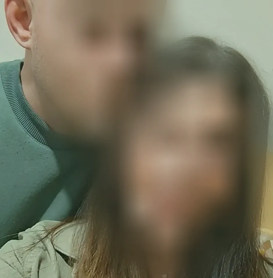 Sophia, 32