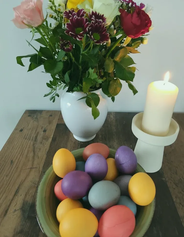 Viktoria, 28